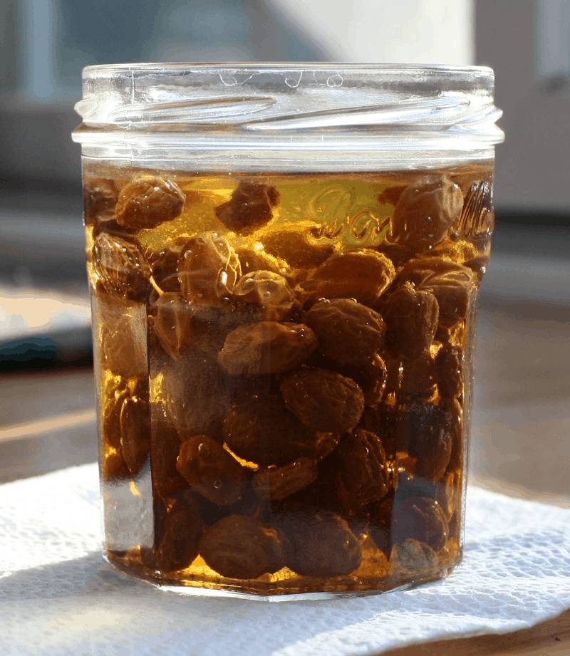 Отвар с изюмом