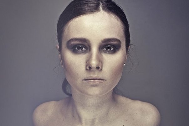 физически истощённый человек 