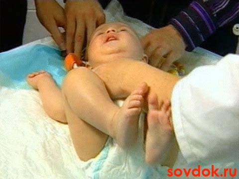 помощь грудничку